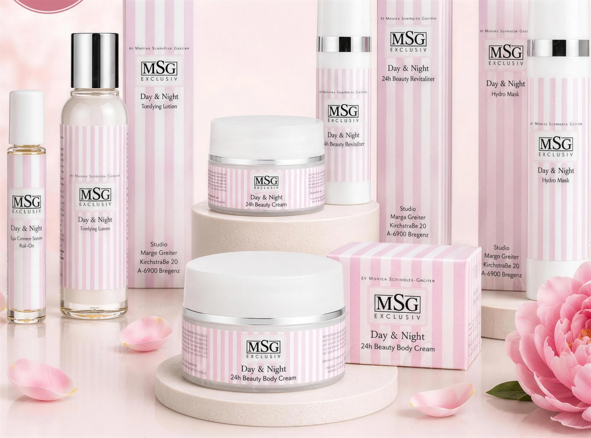 Die Pflegeserie MSG Exclusiv Day & Night: Tiegel, Flaschen und Verpackungen in rosa-weißen Streifen